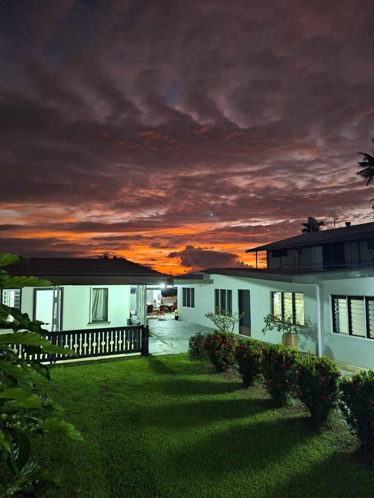 The Ideal Bed & Breakfast 楠迪 外观 照片
